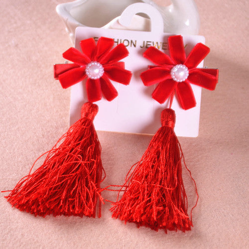 Fringed hair ball hairpin