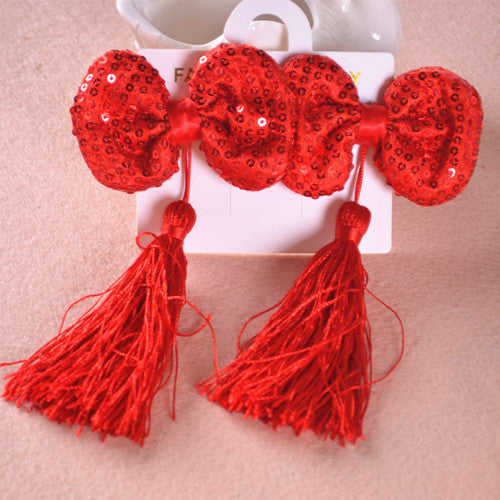 Fringed hair ball hairpin