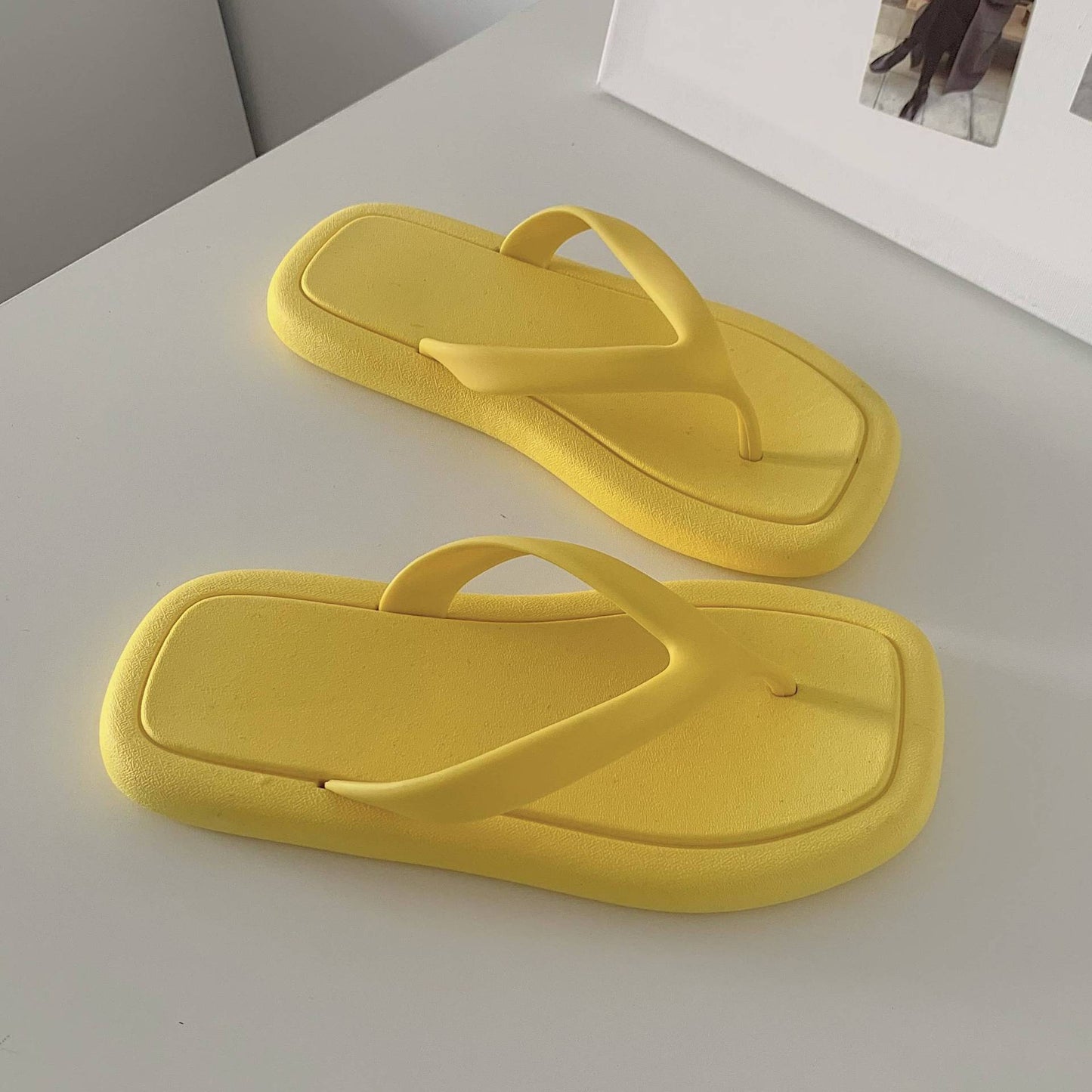 Fashion Solid Color Flip-flops Women's Soft Bottom Flip-flops